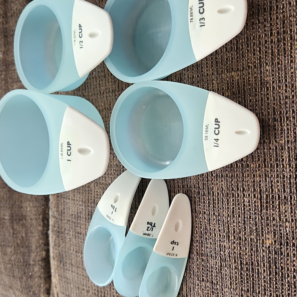 Vintage CorningWare Measuring Cups Set And Measuring Spoons Set